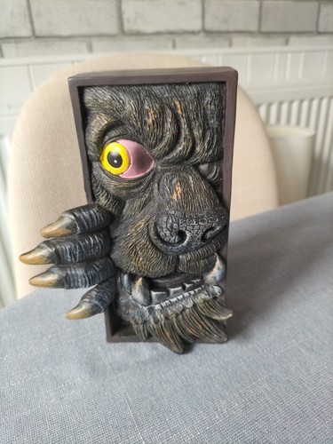 Horror peeping wolf - wolf, monster