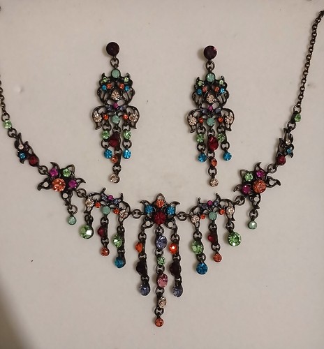 Victorian style multicolor - style,