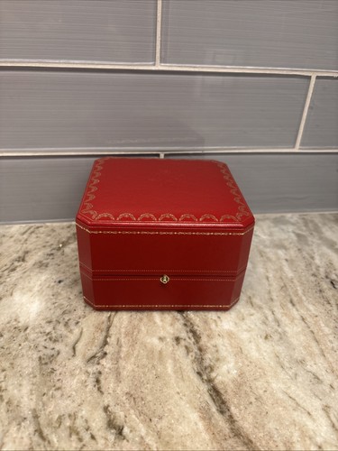 Cartier bracelet box - cartier,