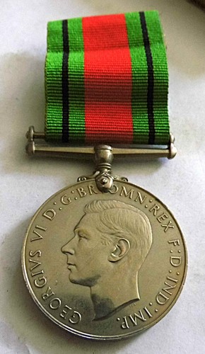 Ww2 defence medal boxed mrs - medal,
