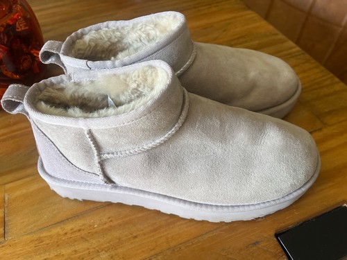 Ugg mini boots size perfect - ugg, 7.