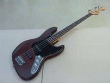 SQUIER JAZZ BASS Electric Bass