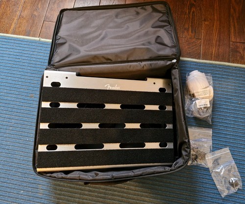 Fender pedalboard small with - pedalboard,
