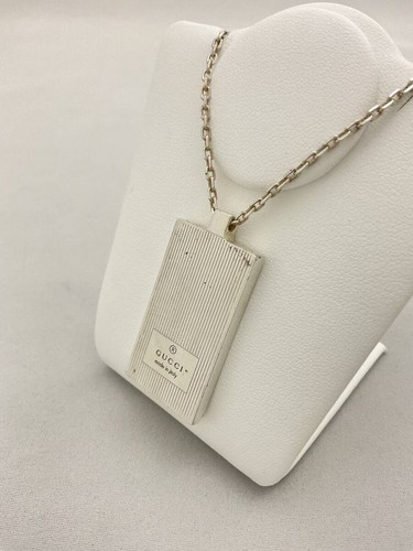 Gucci stripe plate pendant - gucci,