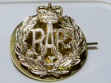 RAF Cap / Beret Badge / Queens