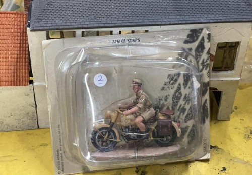 Not del prado military - del,