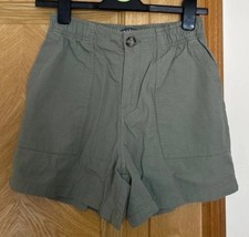 Primark green cargo look