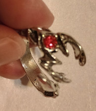 Scorpion Silver Metal Red