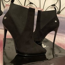 Brand New Boxed Blink Faux