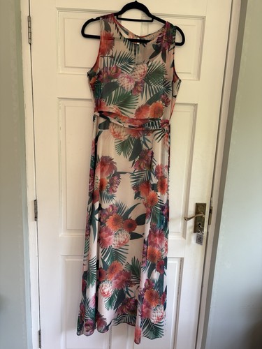 Feminine floaty floral billie - feminine,