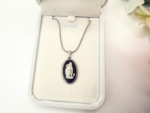 Vintage wedgwood cameo - vintage,