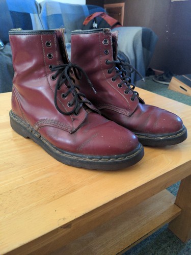 Vintage 1460 doc martens - vintage,