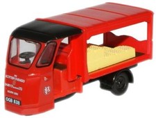 Oxford Diecast 76WE009 Wales & Edwards Milk Float Scottish Dairy Farmers Co OO