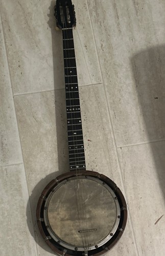 Banjo ukulele broadcaster - banjo,