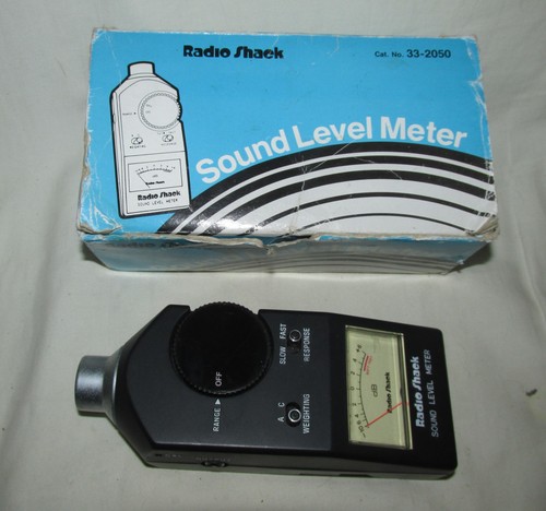 2050 radio shack realistic - radio,