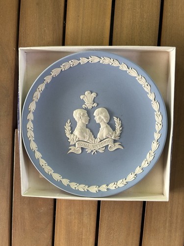 Boxed 1981 wedgwood - boxed,