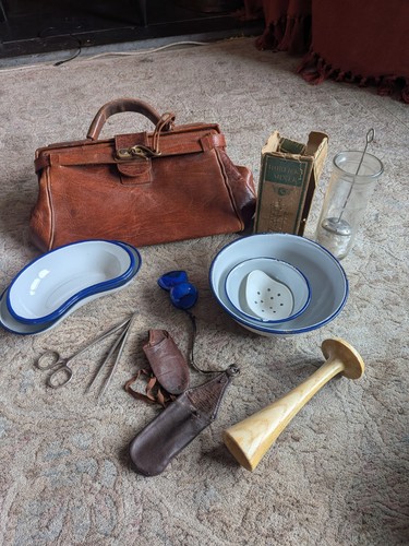 Antique leather medical - antique,
