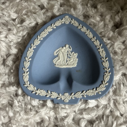 Wedgwood blue and white - wedgwood,
