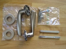 Howdens GARDA on Round Rose