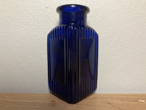 Cobalt blue scarce triangular - blue,