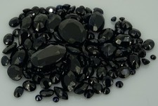 Mixed lot of natural black