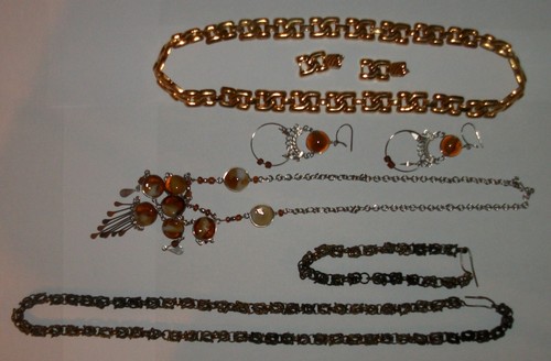Costume jewellery vintage - ,