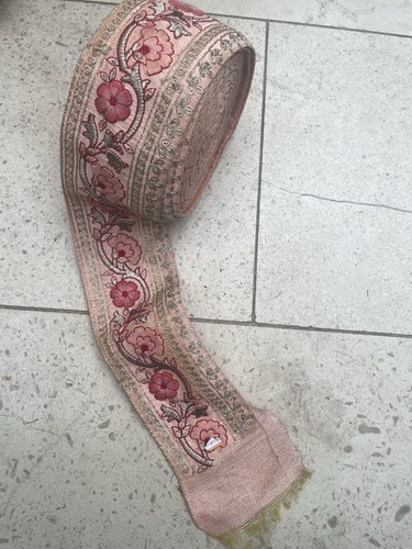 Metres embroidery silk - 9,
