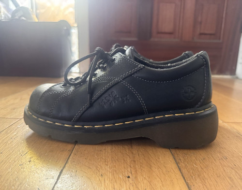 Vintage martens women s - dr., women’s
