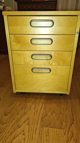 Moveable sturdy wooden - moveable,