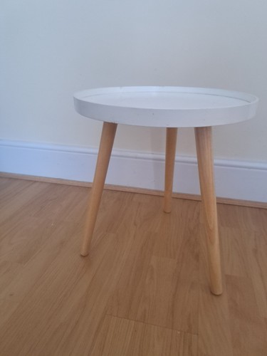 White round side table with - white,