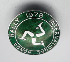 1978 Isle Of Man International Honda Rally Enamel Pin Badge 34 mm diameter