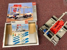 LEGO 4.5v / 12v Train Container Crane Depot (set 7823) c/w Box & Instructions