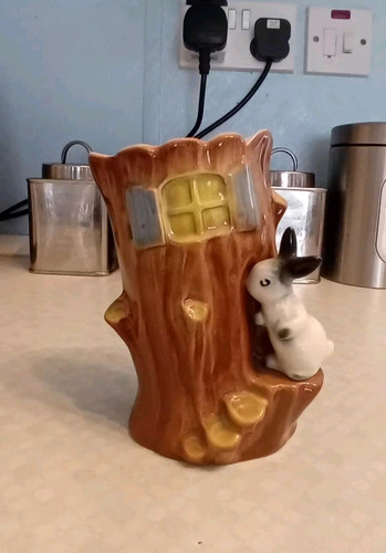 Hornsea pottery item - pottery,