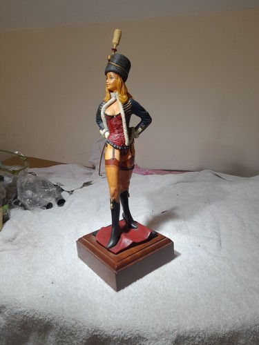 Female hussar resin figure - female,