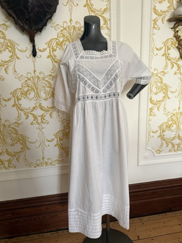 Antique white cotton - antique,