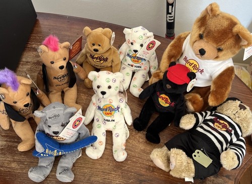 Hard rock cafe bears - rock,