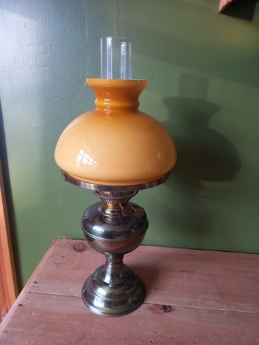 Vintage oil lamp complete - lamp,