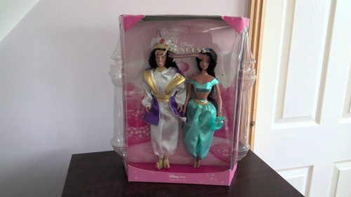 Boxed disney store special - a,