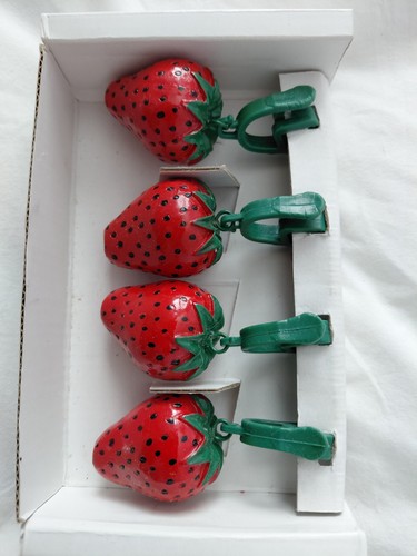 Set strawberry shaped - of, 4　strawberry