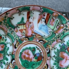 Antique Chinese Qing Period Rose Medallion Porcelain plate - hand decorated 