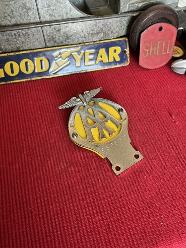 Vintage car badge aa - aa,