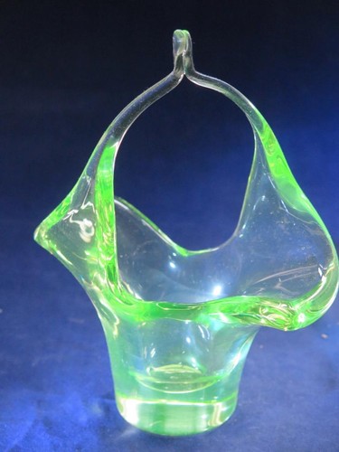 Vintage uranium glass basket - uranium,