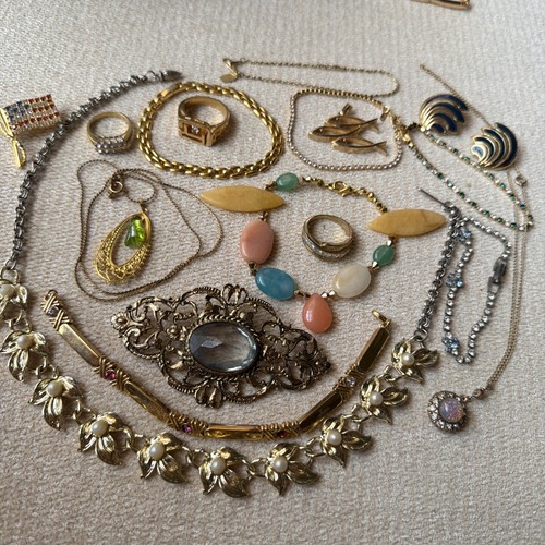 Gold tone mixed fashion - gold,