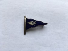 C1940s-50s VINTAGE SWALLOW?YACHT CLUB ENAMEL BERGEE PIN BADGE