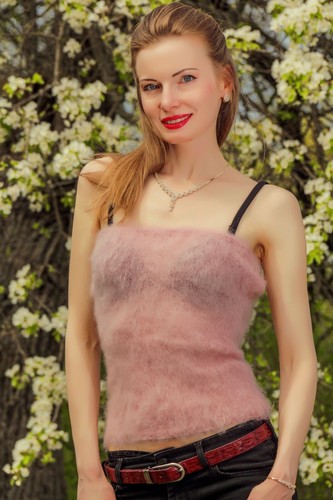 Pink mohair top - cropped,