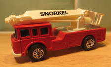 CORGI JUNIOR - WHIZZWHEELS - SIMON SNORKEL ERF FIRE ENGINE