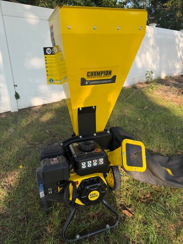 Champion wood chipper tested - wood, chipper-tested