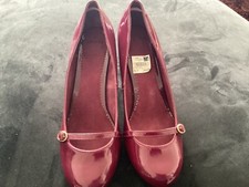 Ladies burgundy Mary jane style court shoes. T bar. Size 8
