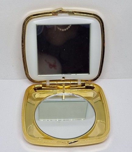 Beautiful gold tone 1950s - beautiful,