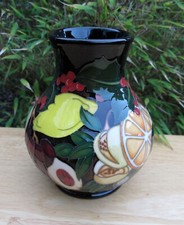 Moorcroft FIGGY PUDDING Vase